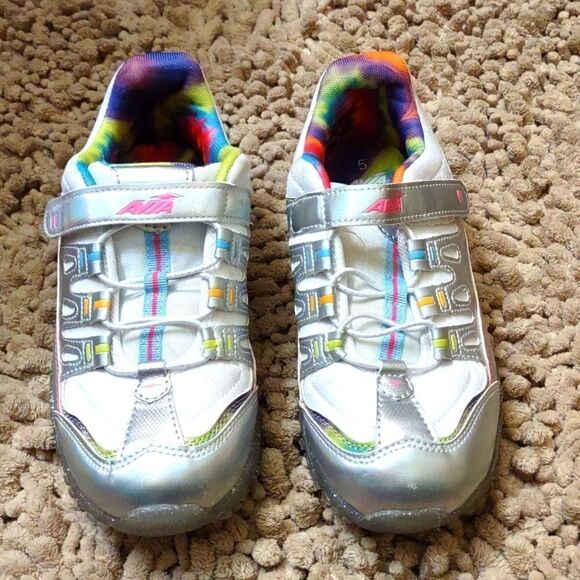 Avia Women's size 5‎ sneaker rainbow print elastic silver metallic accent - Picture 1 of 6